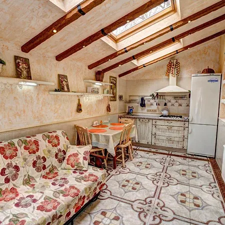 Gaudi Apartment *