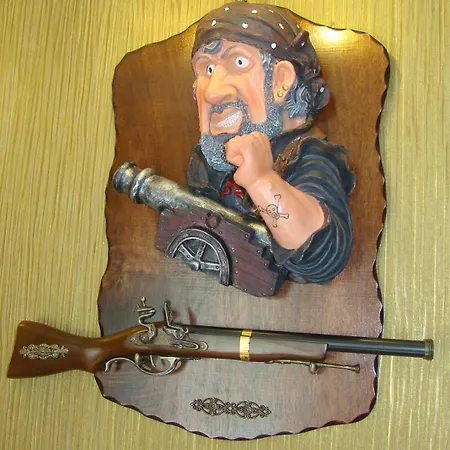 Gaudi *